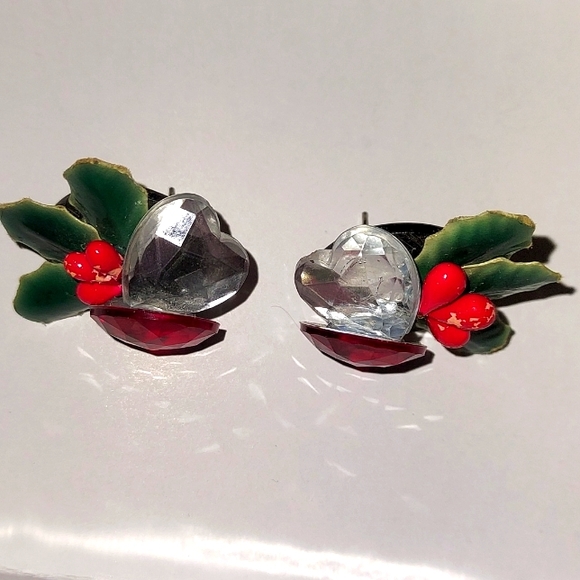 HOLIDAY Stud post earrings; Handcrafted - Picture 4 of 4